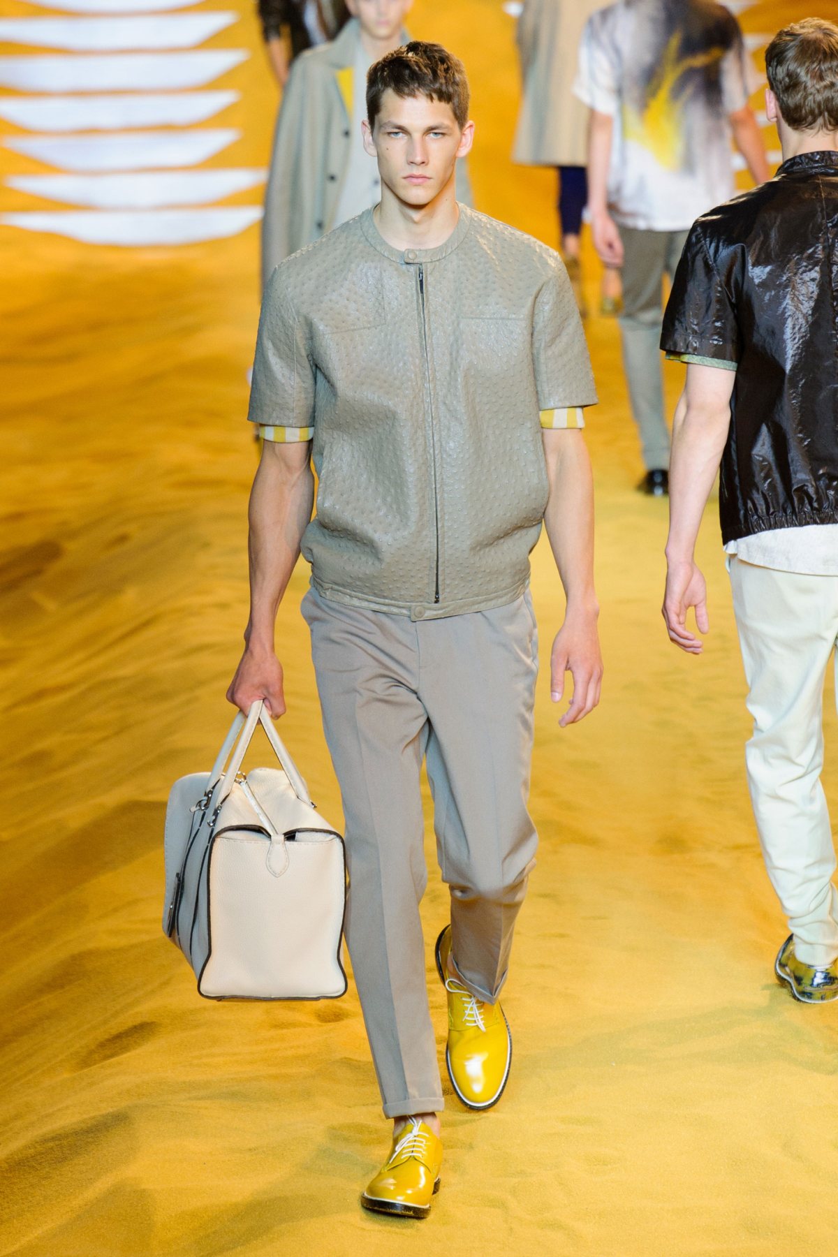 desfile-fendi-milao-ss2014-08