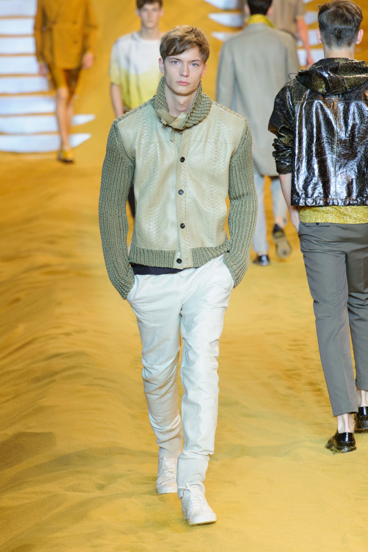 desfile-fendi-milao-ss2014-12