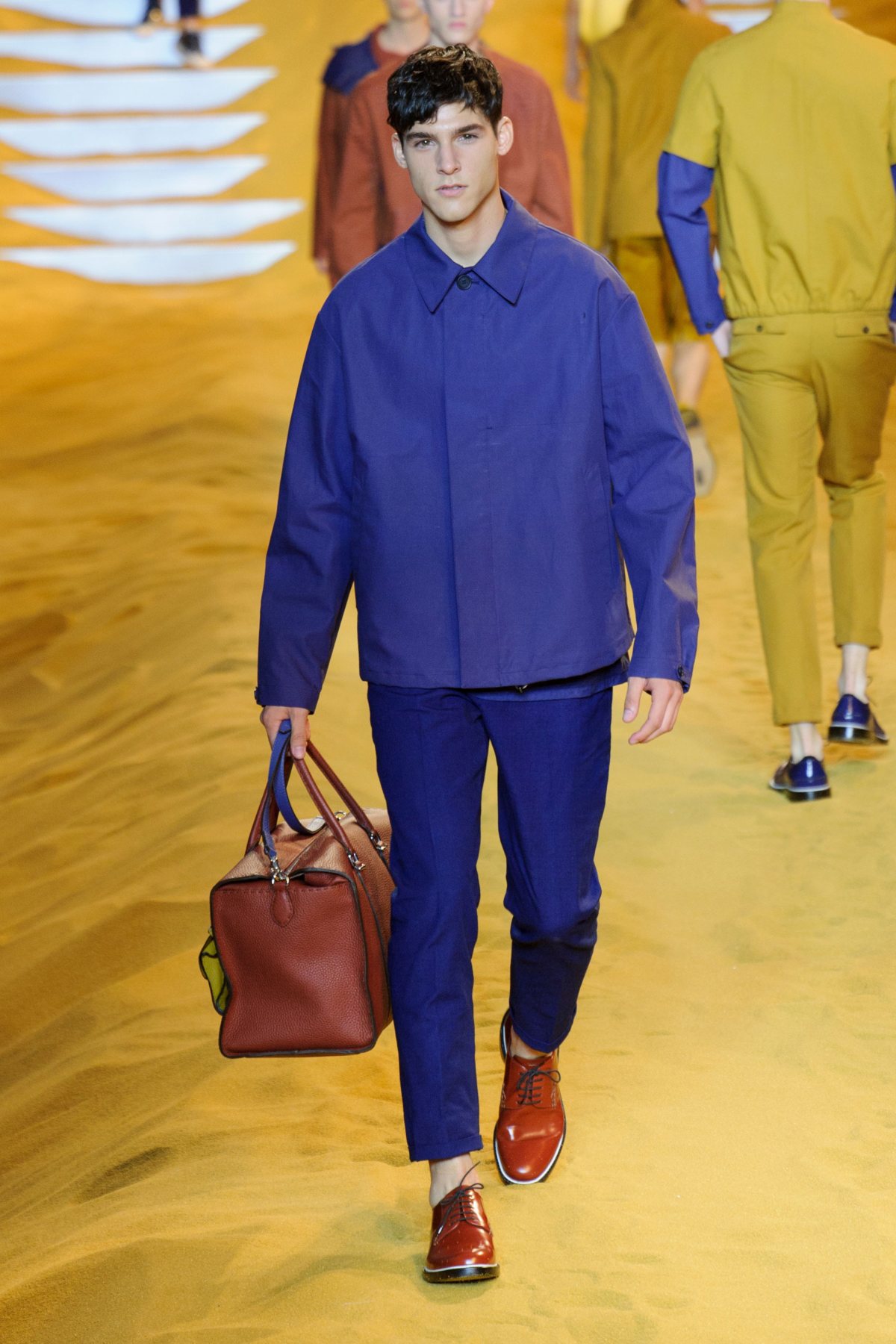 desfile-fendi-milao-ss2014-17