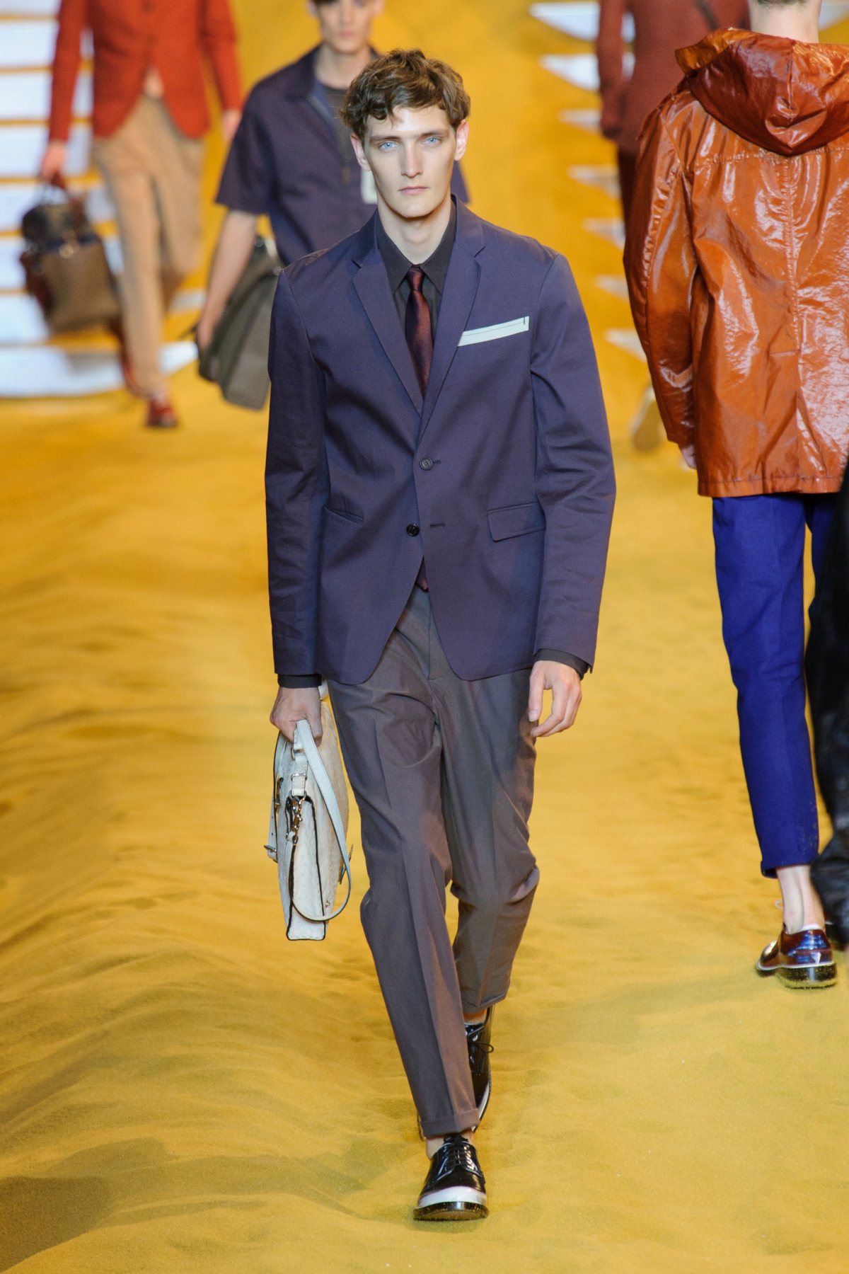 desfile-fendi-milao-ss2014-28
