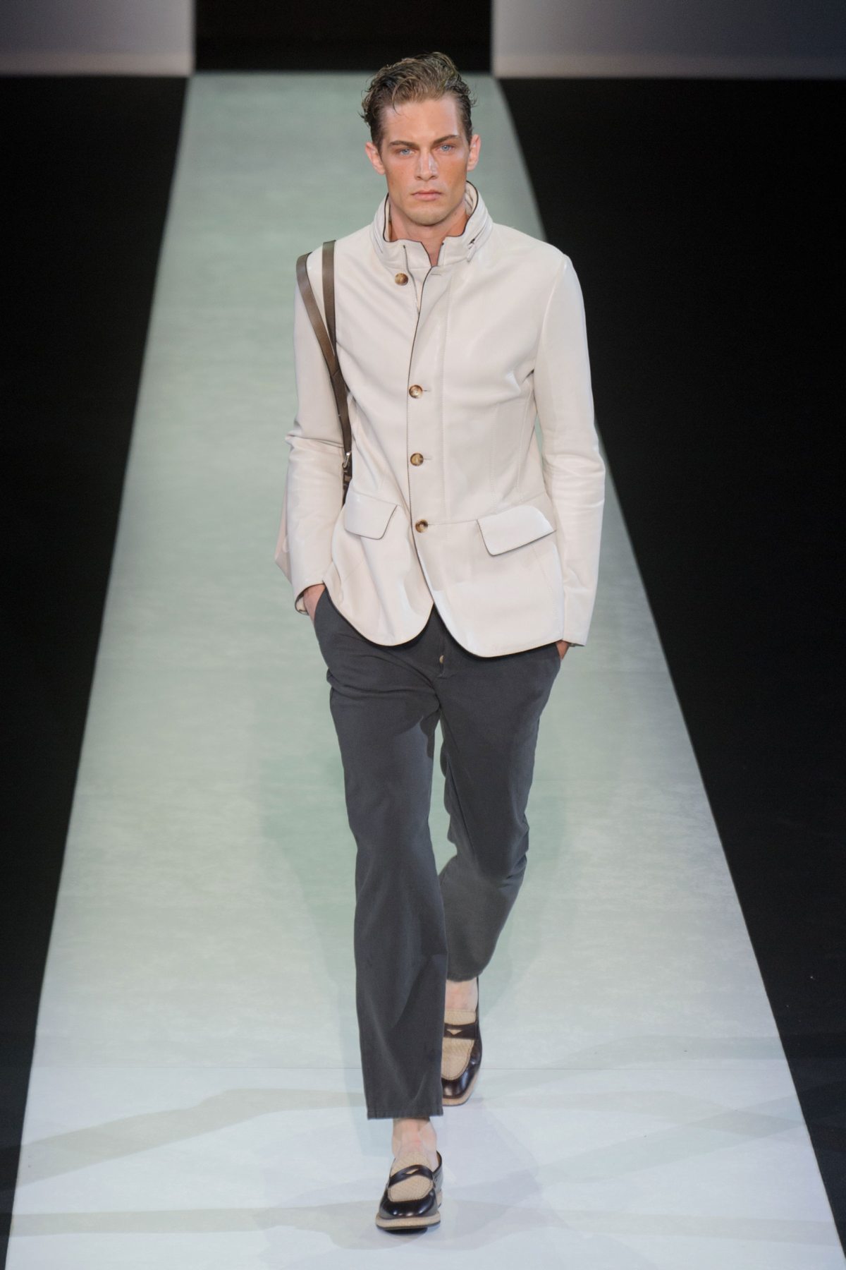 desfile-giorgio-armani-verao2014-milao-men-68