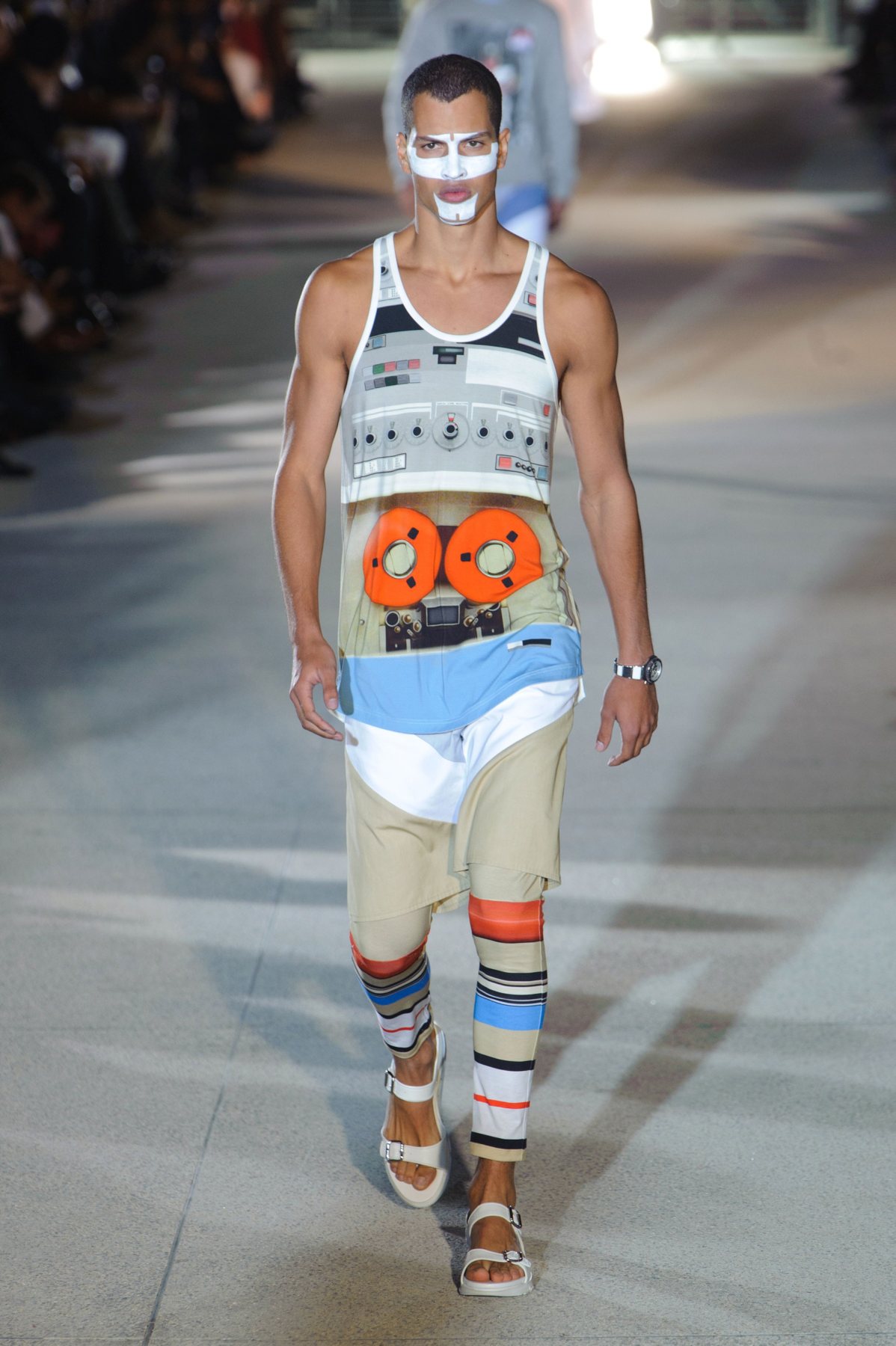 desfile-givenchy-paris-men-ss2014-05