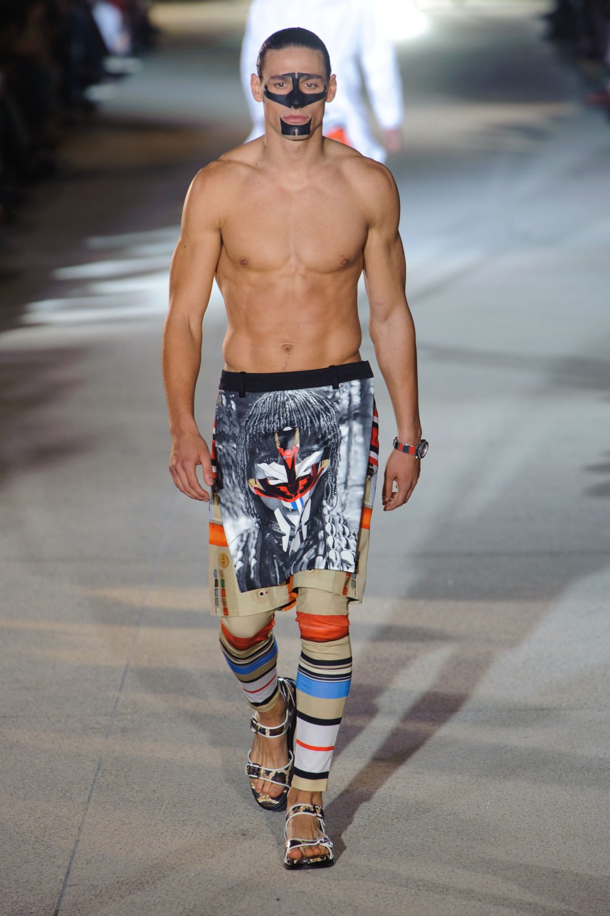 desfile-givenchy-paris-men-ss2014-08
