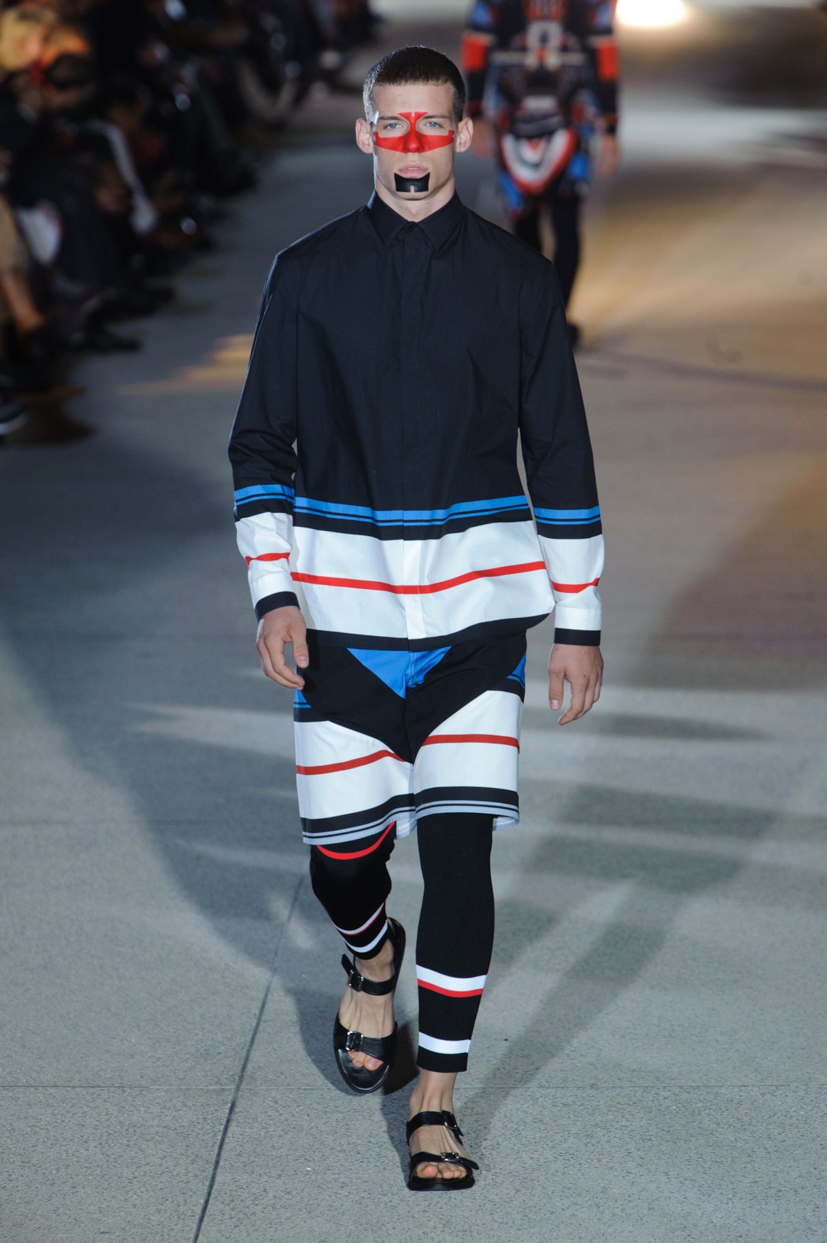 desfile-givenchy-paris-men-ss2014-20