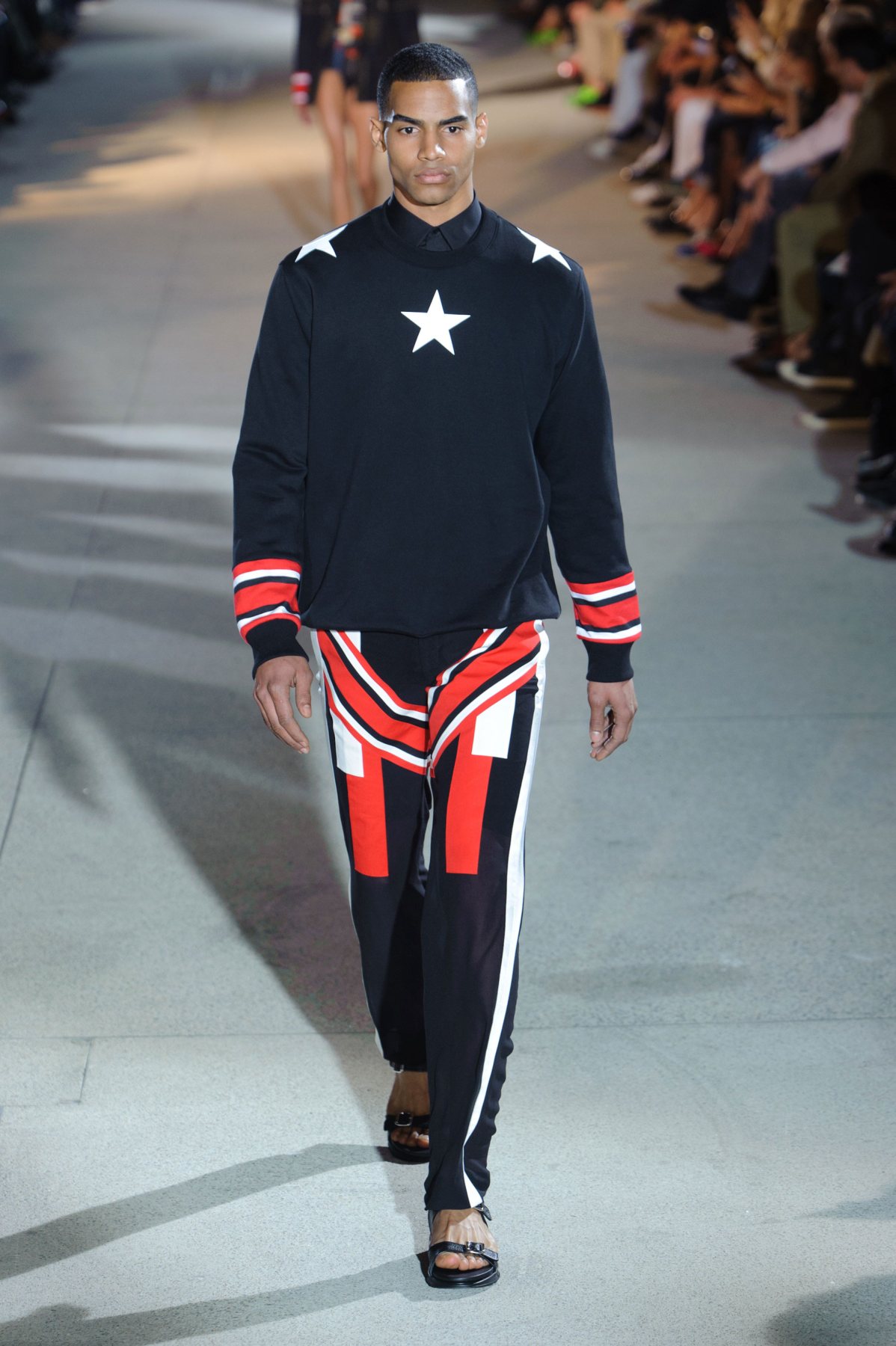 desfile-givenchy-paris-men-ss2014-40
