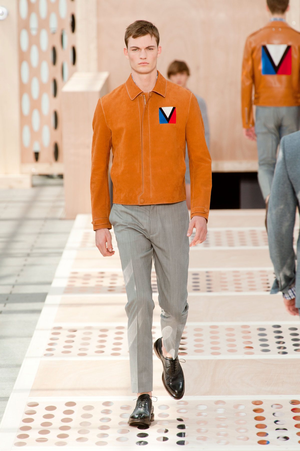 desfile-lv-paris-men-ss2014-04