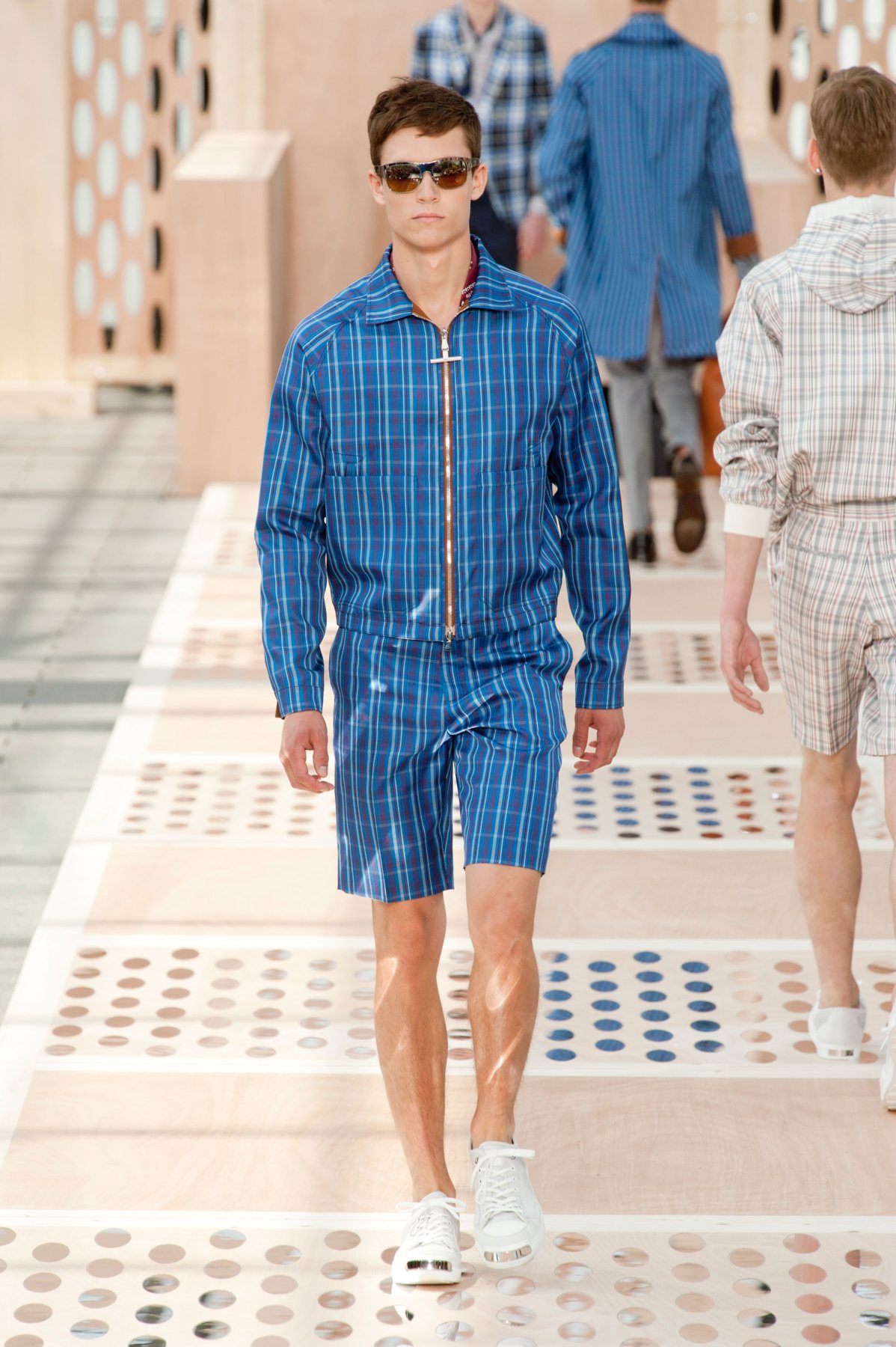 desfile-lv-paris-men-ss2014-13
