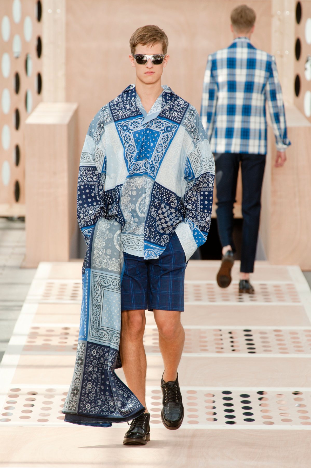 desfile-lv-paris-men-ss2014-17