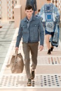 desfile-lv-paris-men-ss2014-18