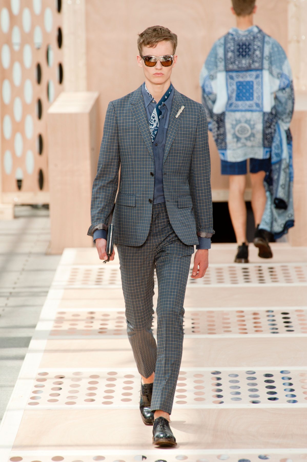 desfile-lv-paris-men-ss2014-19