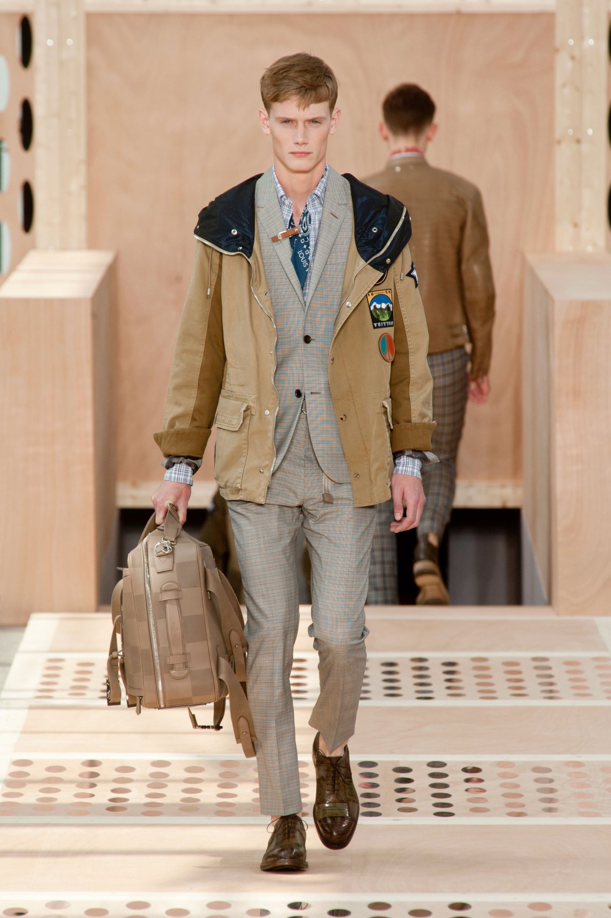 desfile-lv-paris-men-ss2014-25