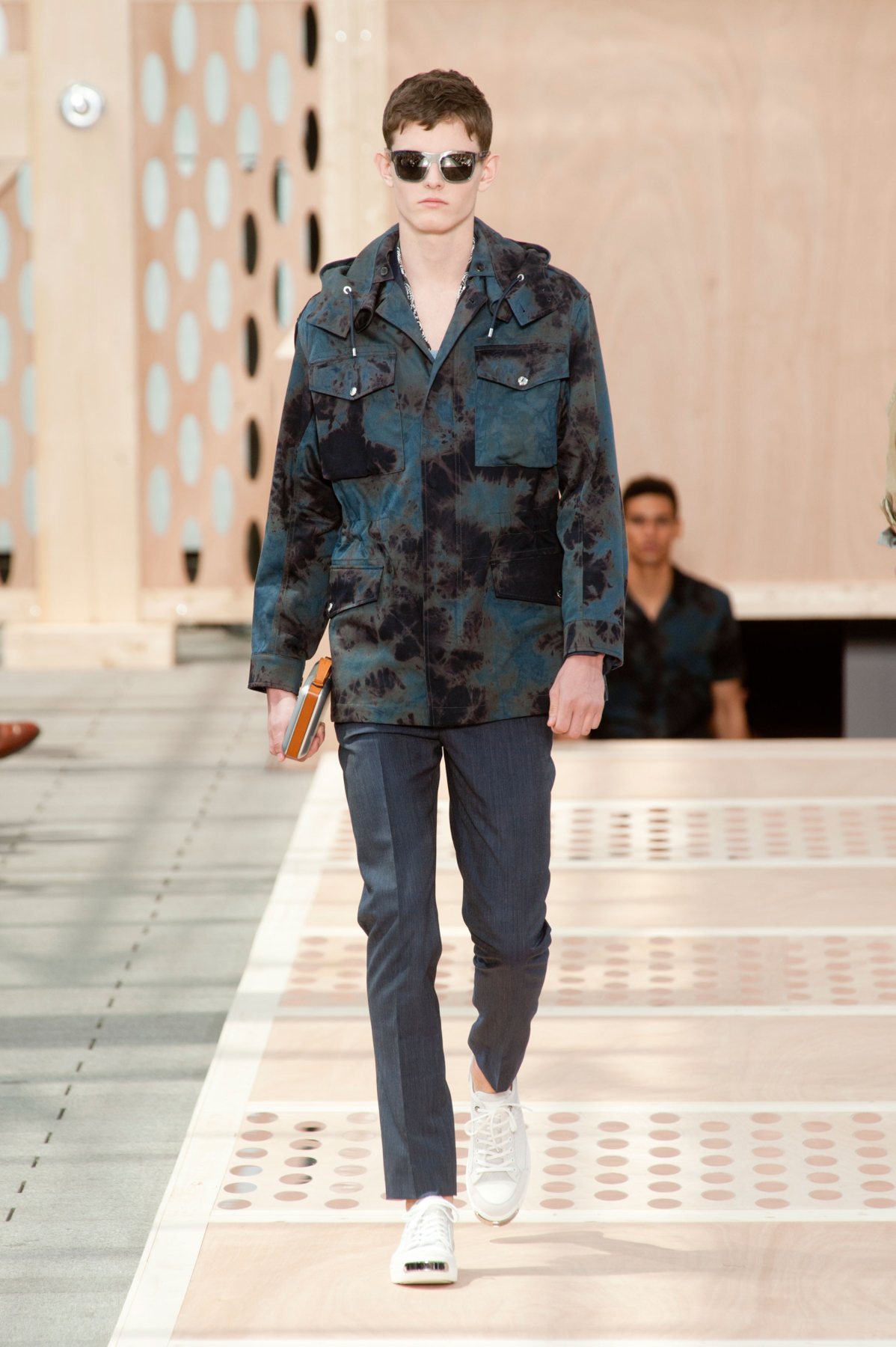 desfile-lv-paris-men-ss2014-27