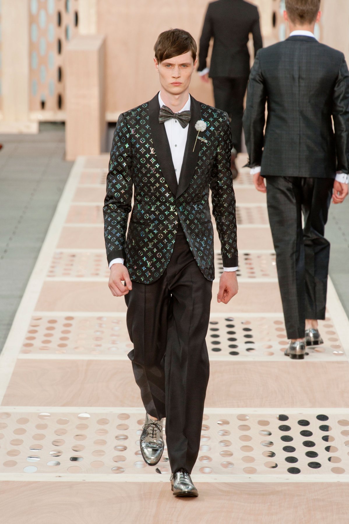 desfile-lv-paris-men-ss2014-40