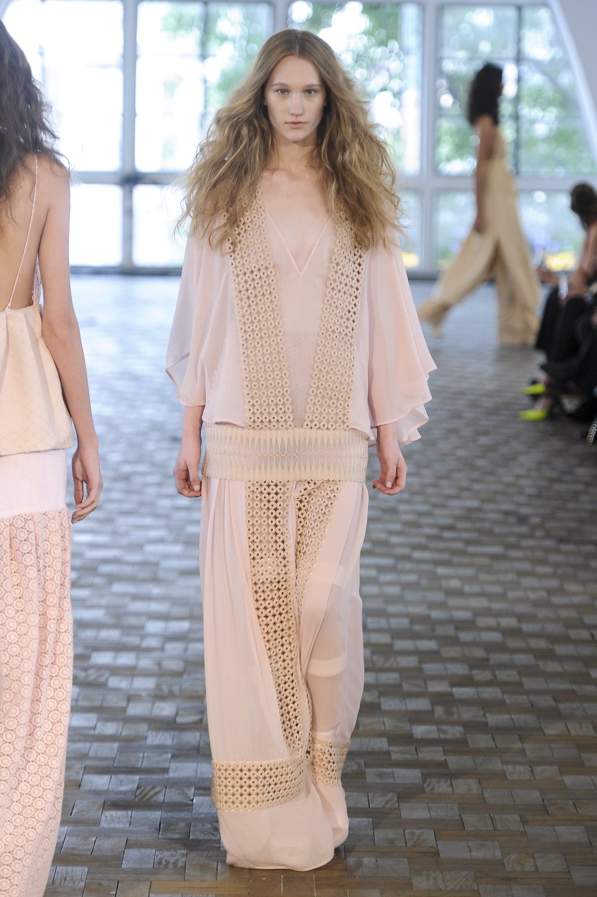 desfile-paula-raia-ss2014-09