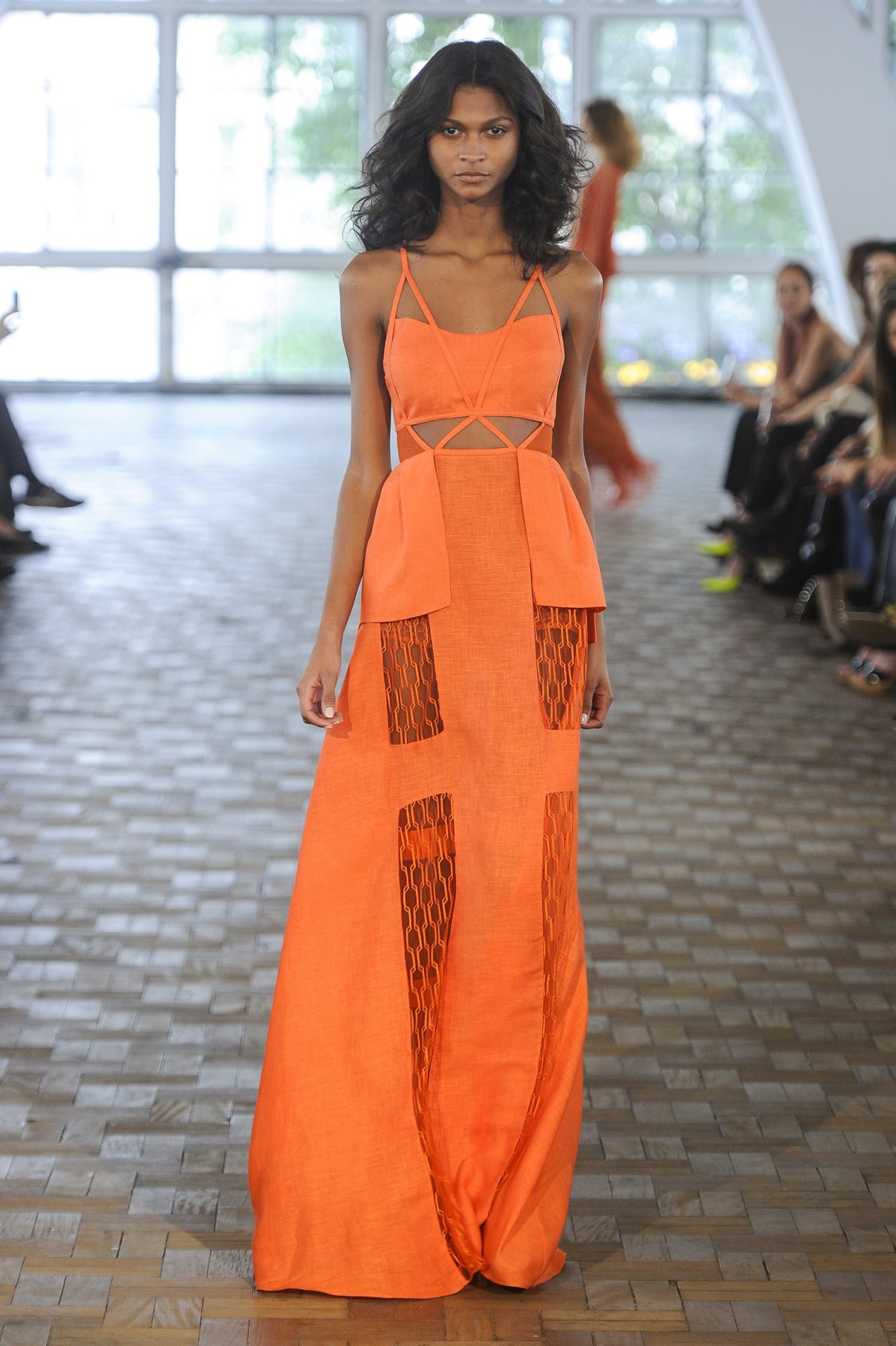 desfile-paula-raia-ss2014-15