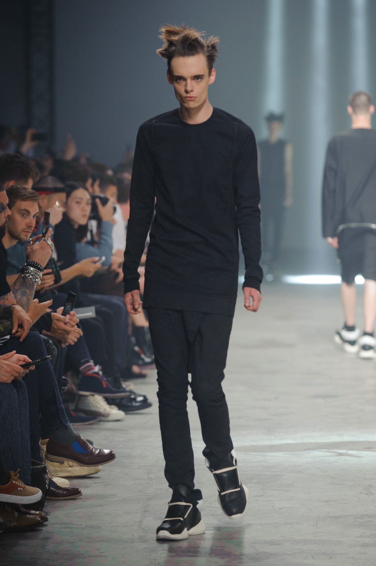 desfile-rick-owens-paris-men-ss2014-12