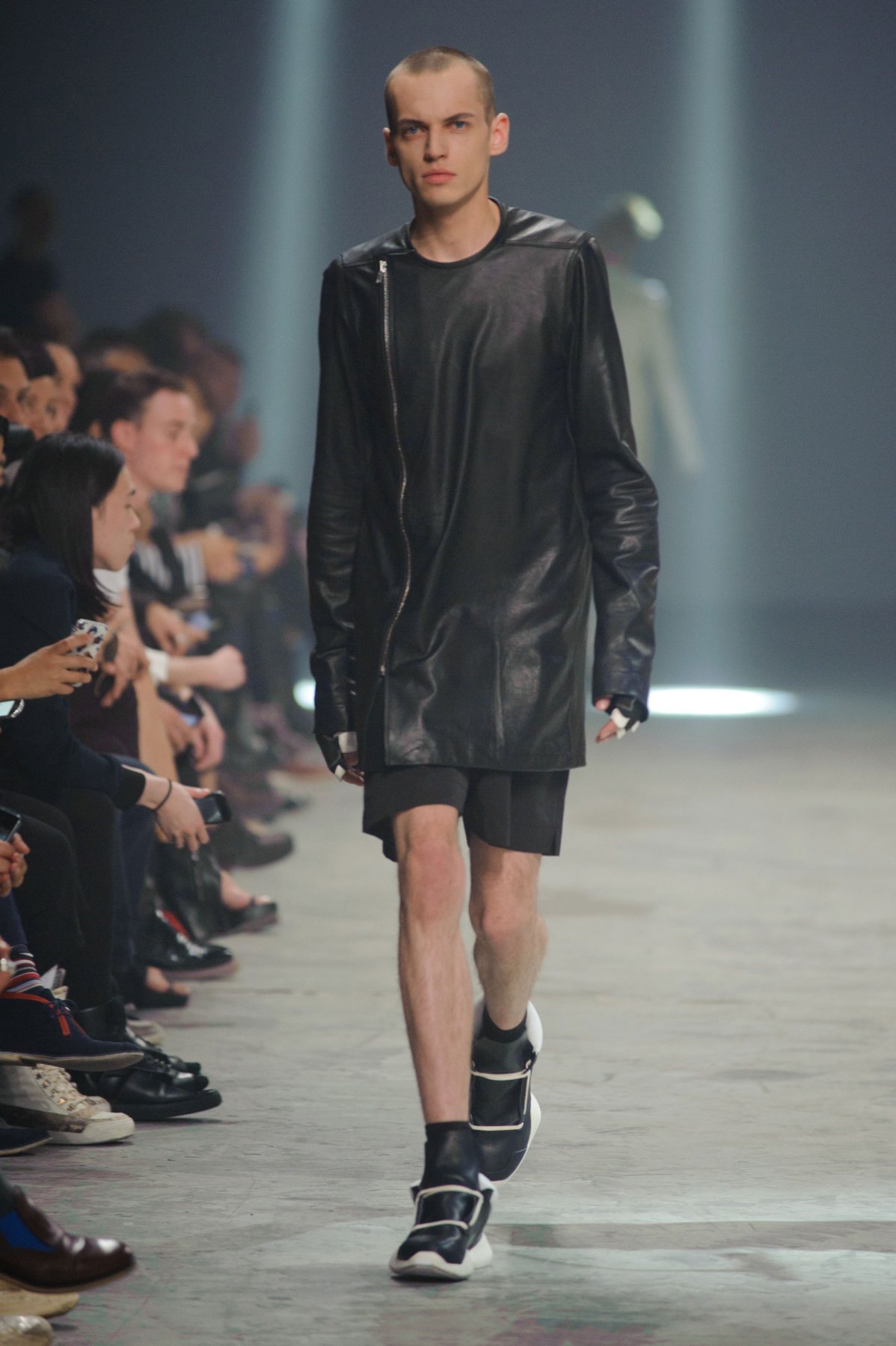 desfile-rick-owens-paris-men-ss2014-19