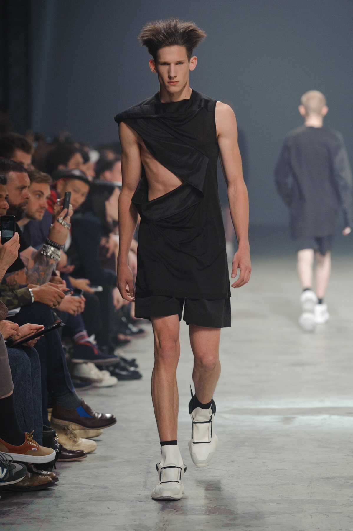 desfile-rick-owens-paris-men-ss2014-26