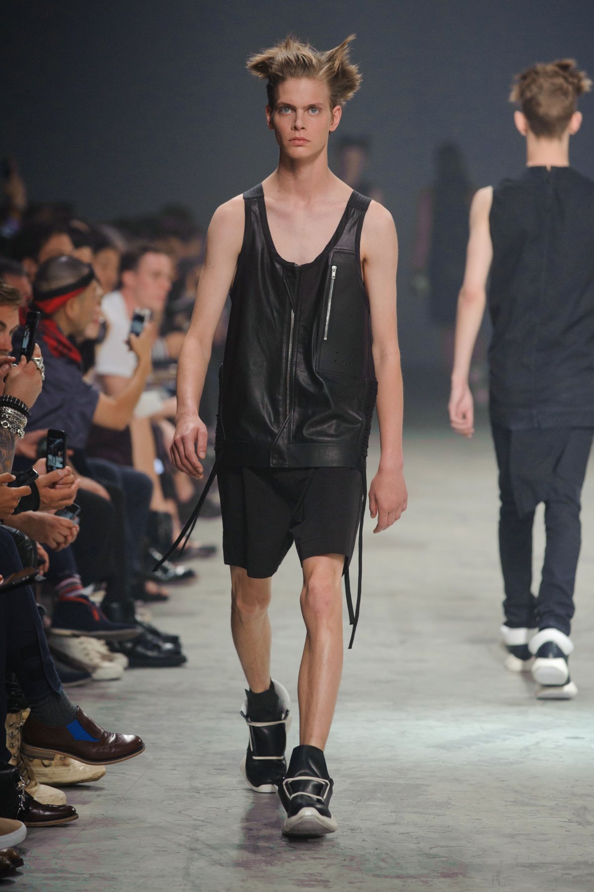 desfile-rick-owens-paris-men-ss2014-30