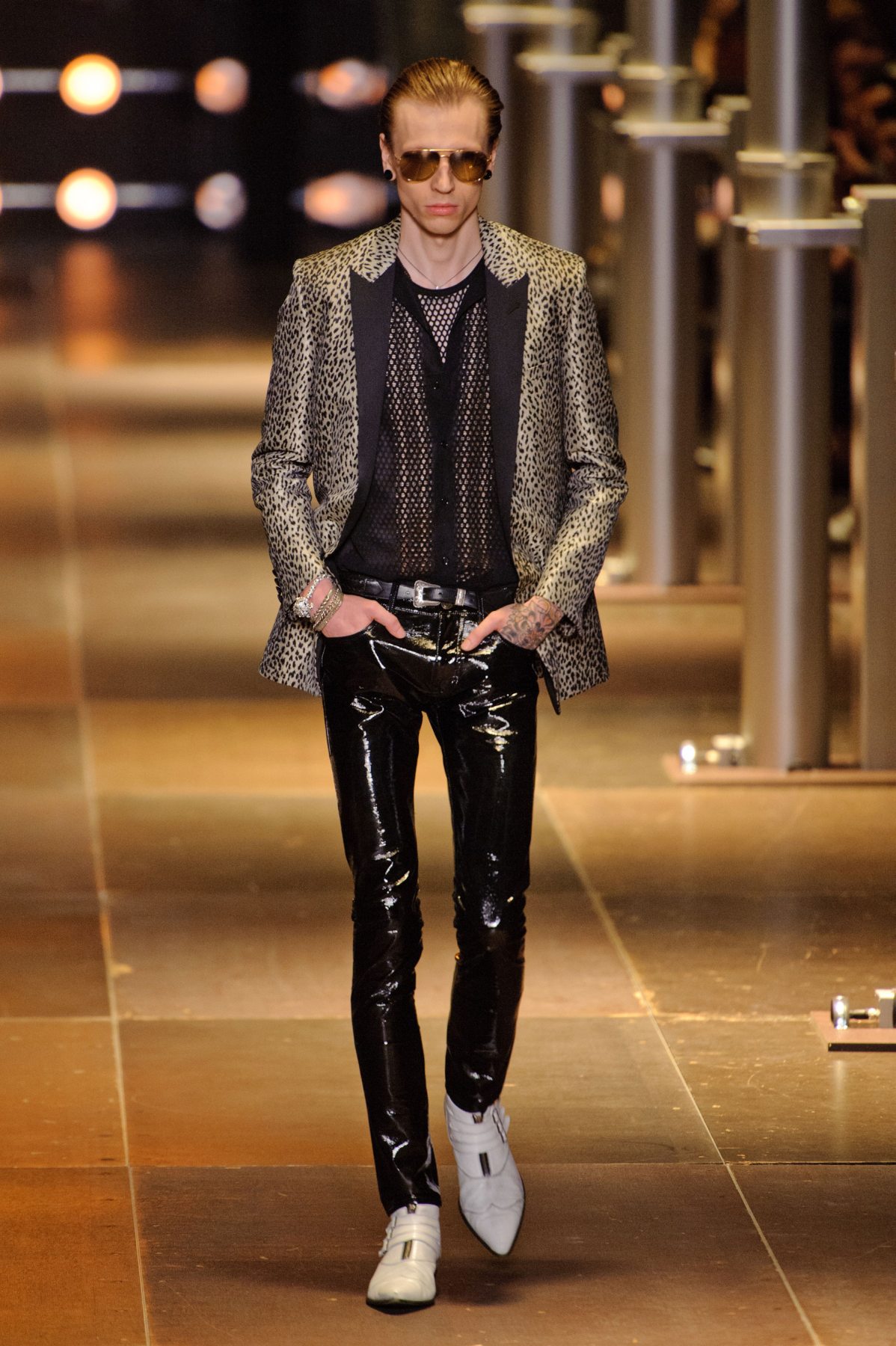 desfile-saint-laurent-verao2014-milao-men-03