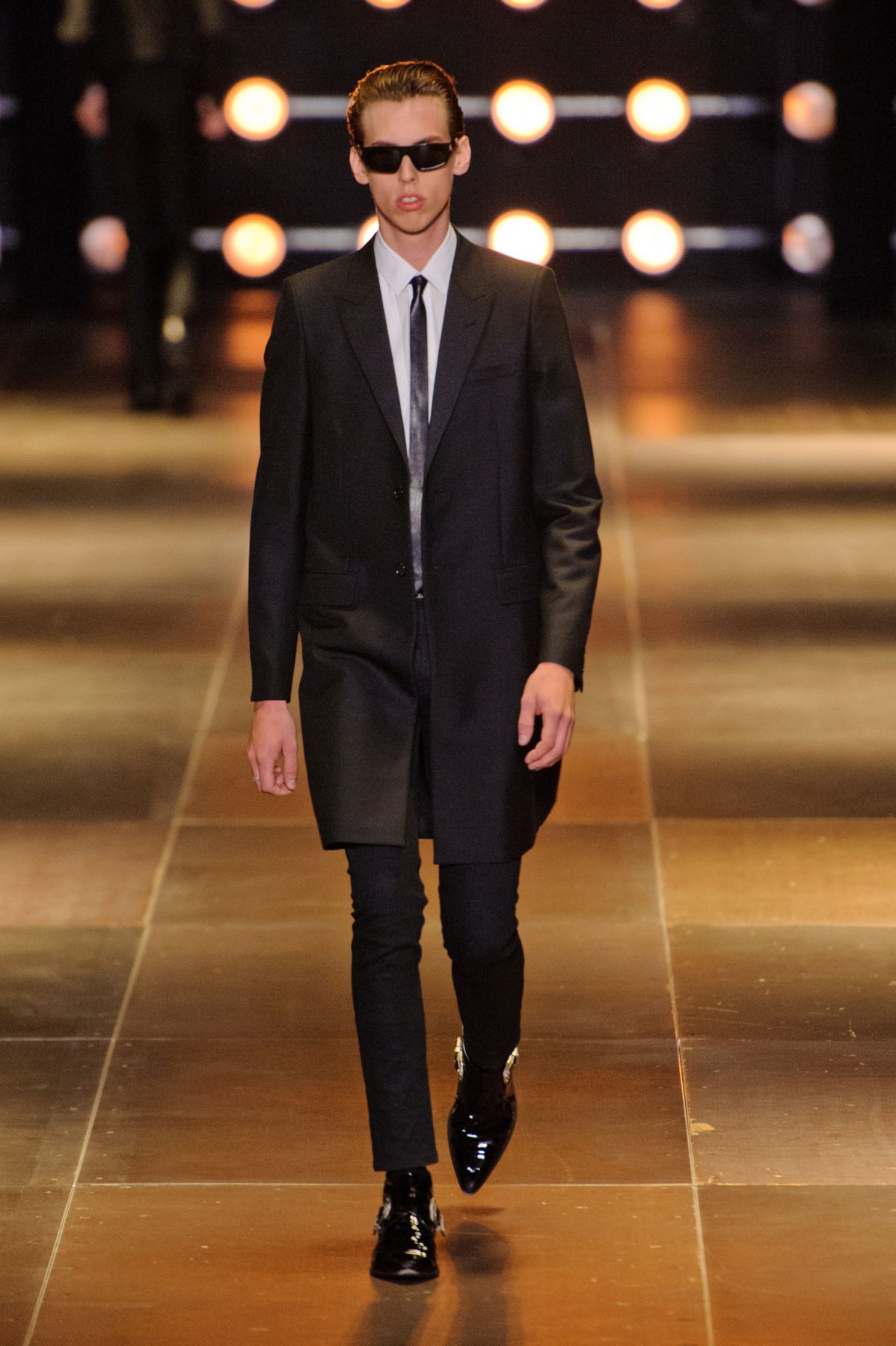 desfile-saint-laurent-verao2014-milao-men-16