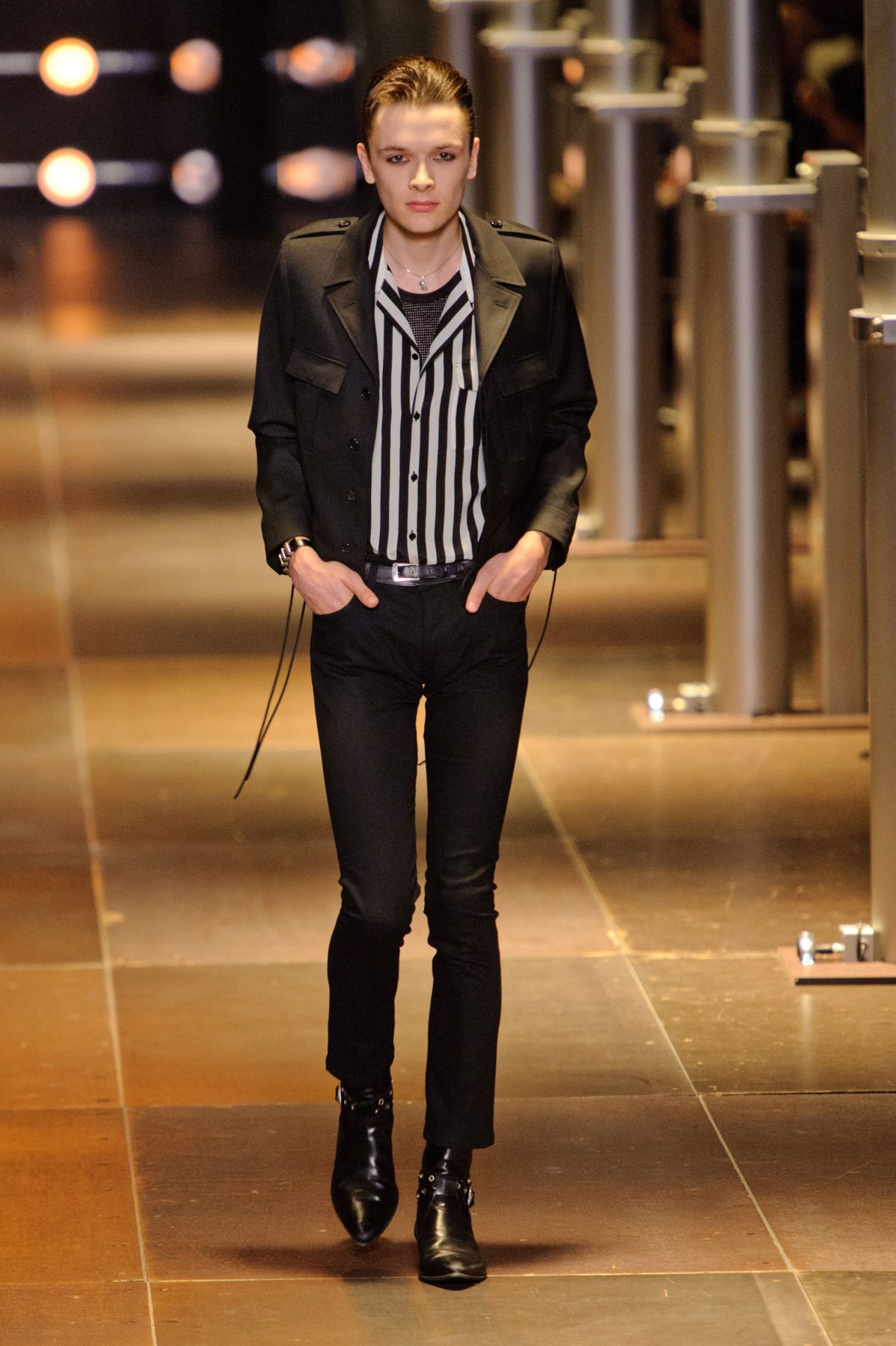 desfile-saint-laurent-verao2014-milao-men-19