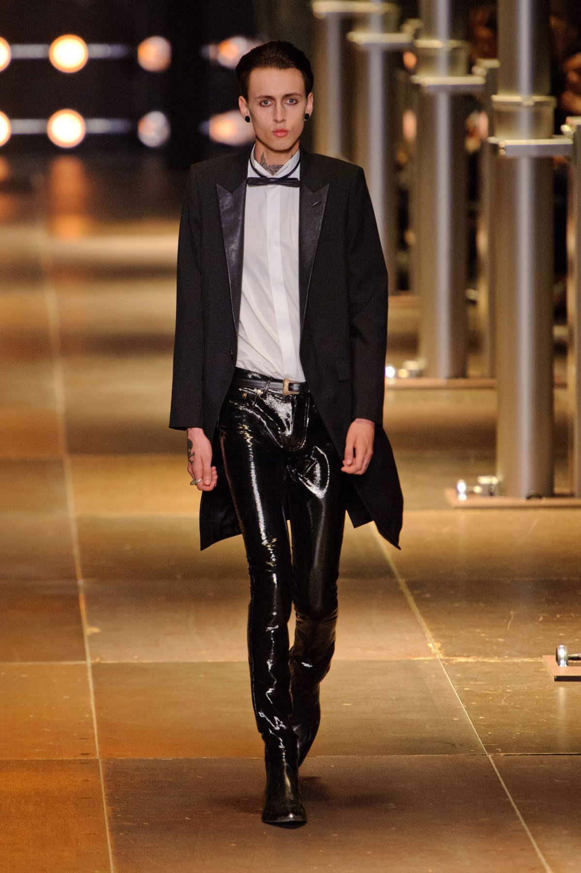 desfile-saint-laurent-verao2014-milao-men-21