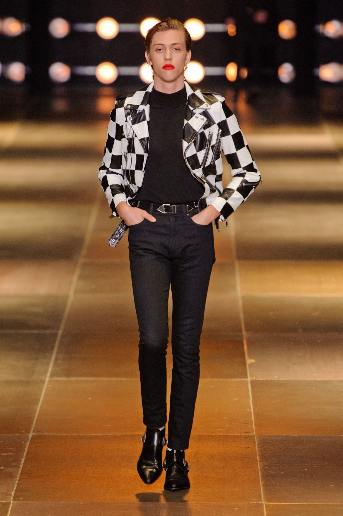desfile-saint-laurent-verao2014-milao-men-24