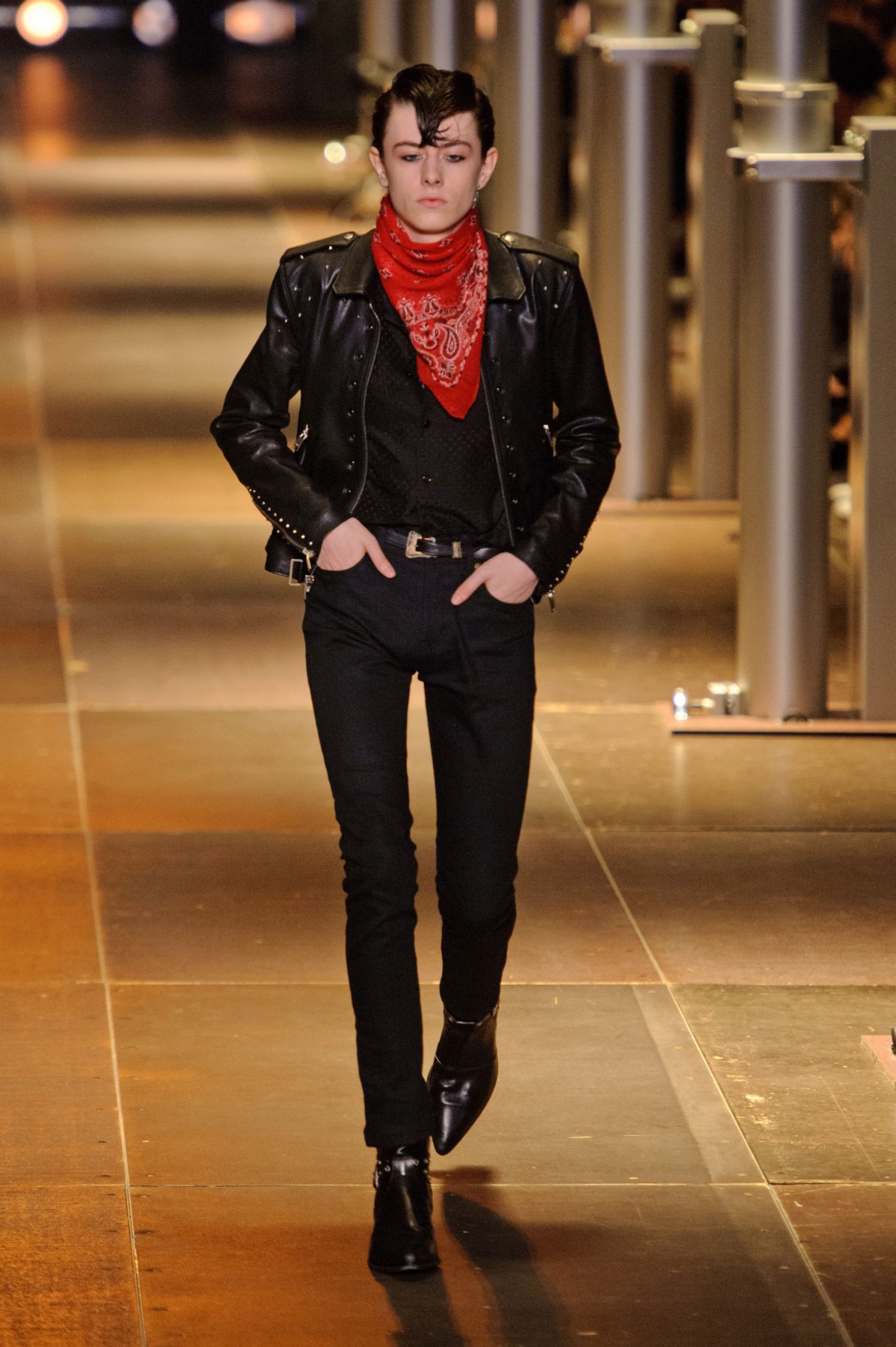 desfile-saint-laurent-verao2014-milao-men-31