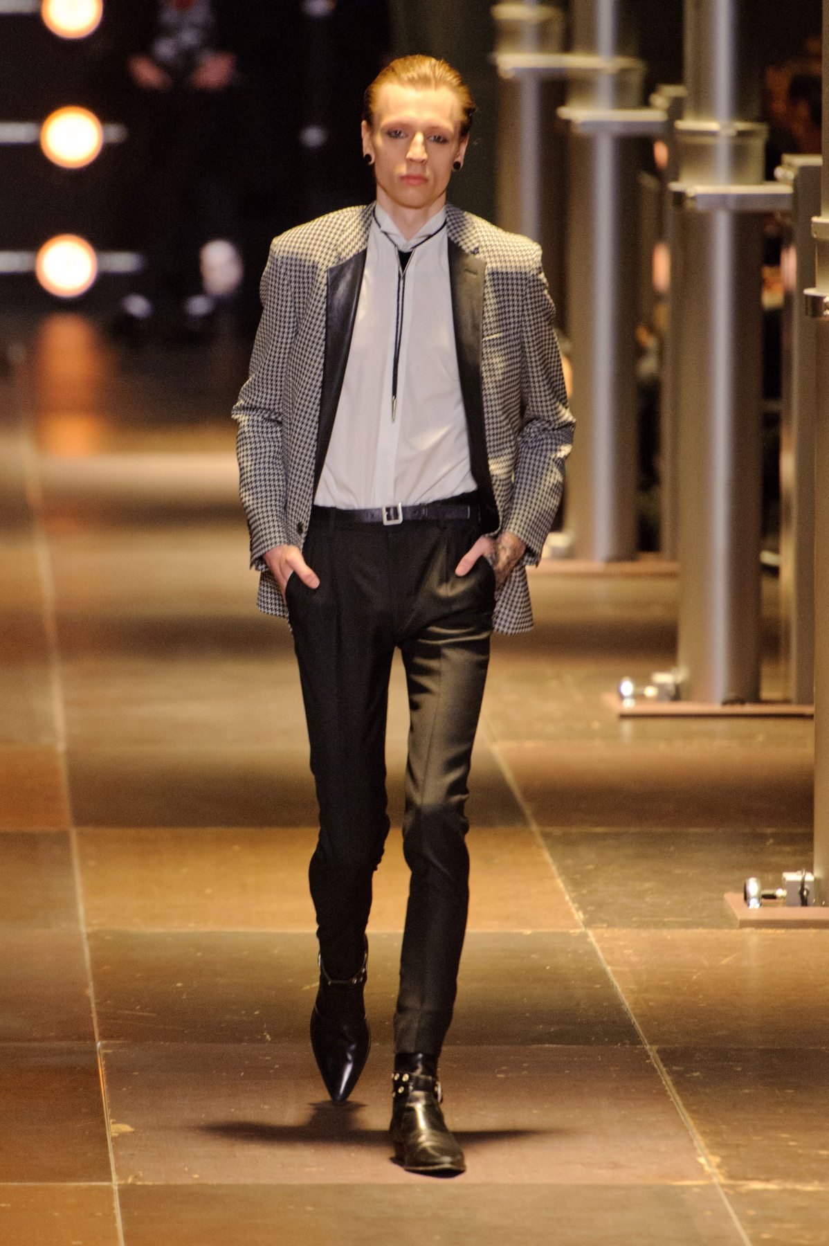 desfile-saint-laurent-verao2014-milao-men-35