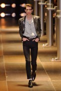 desfile-saint-laurent-verao2014-milao-men-39