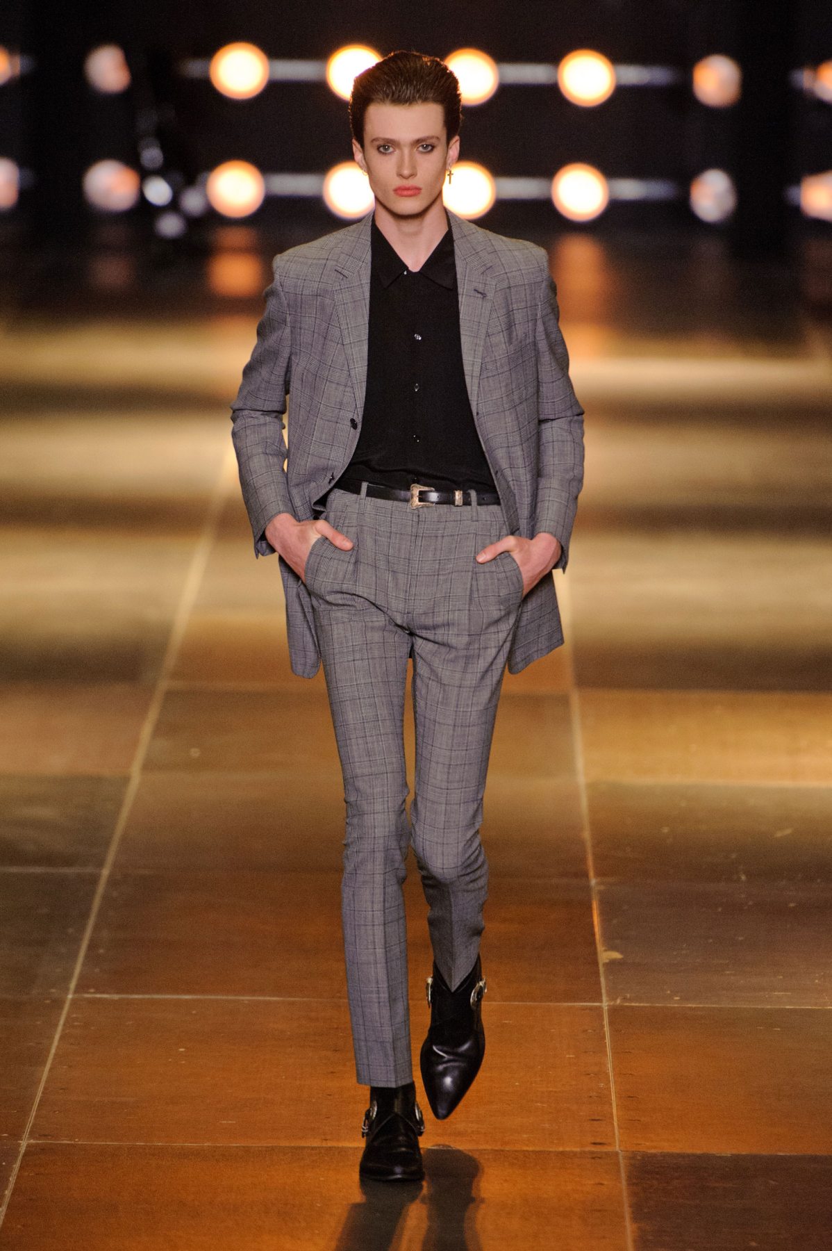 desfile-saint-laurent-verao2014-milao-men-40