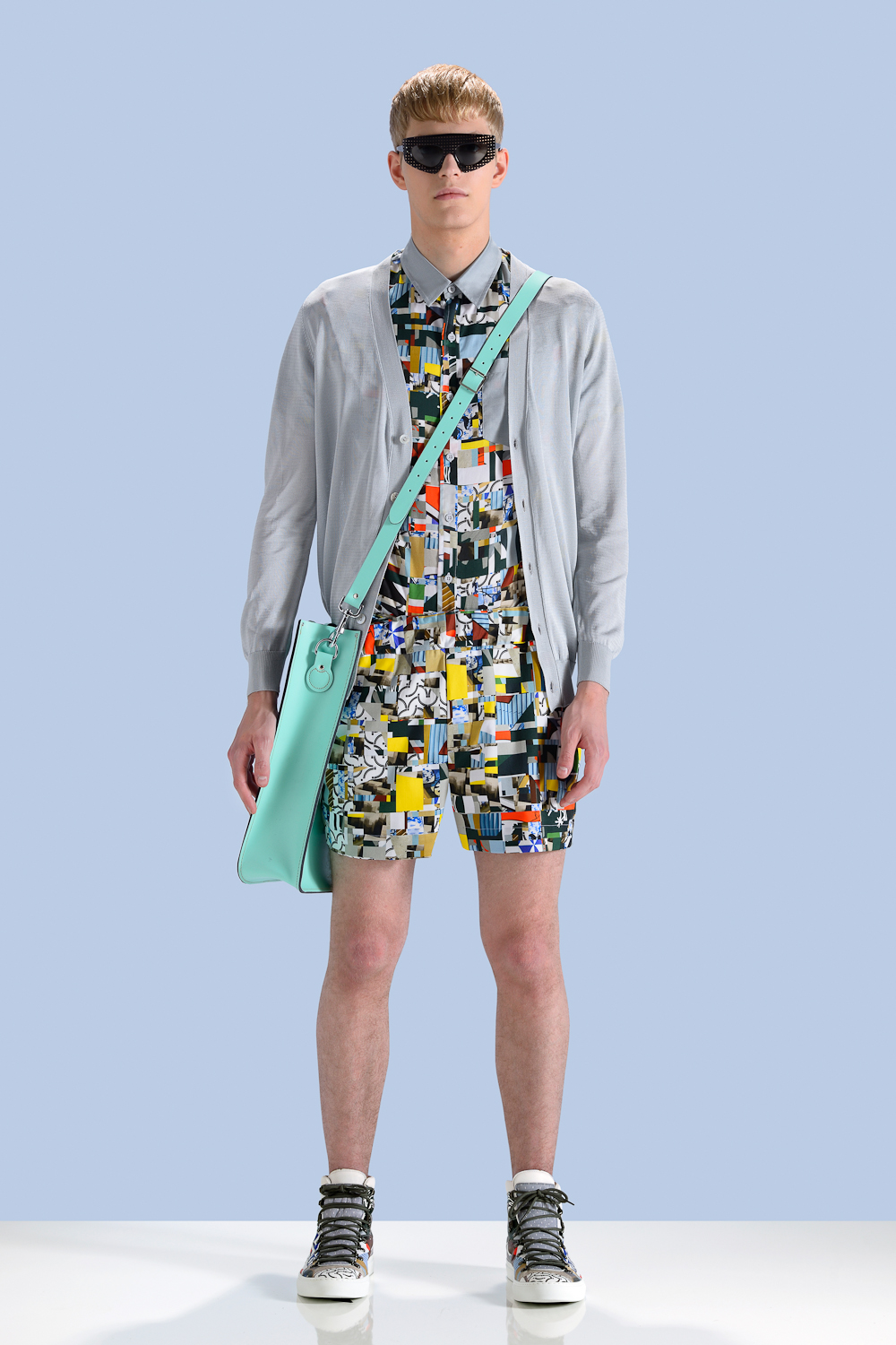 LOOK 18