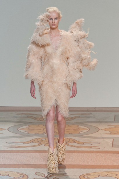desfile-iris-van-herpen-paris-inverno2014hc-07