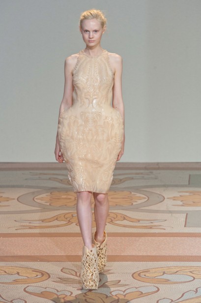 desfile-iris-van-herpen-paris-inverno2014hc-09