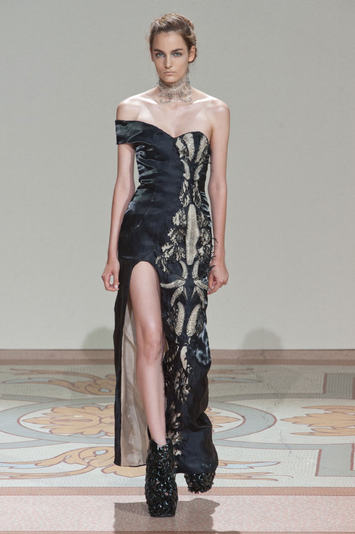 desfile-iris-van-herpen-paris-inverno2014hc-10