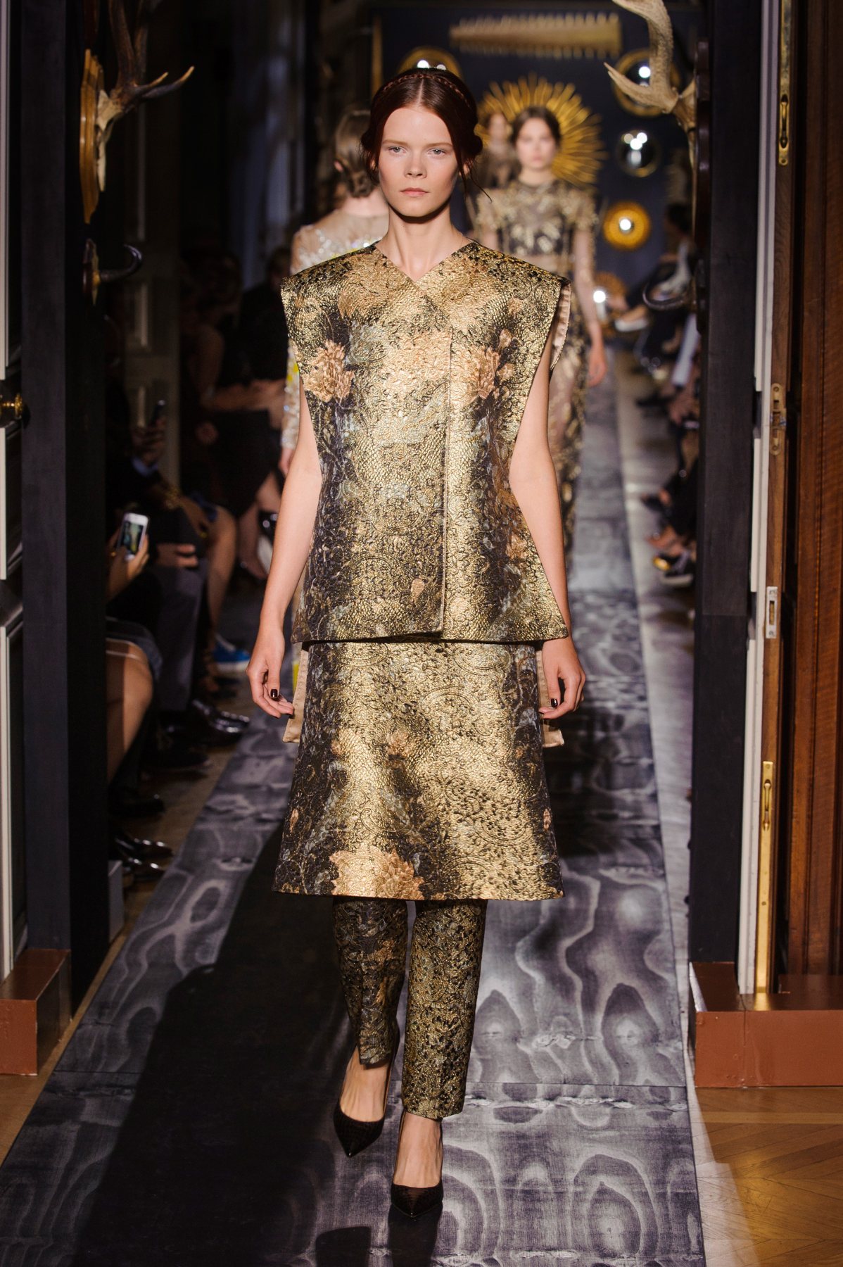 desfile-valentino-paris-inverno2014hc-46