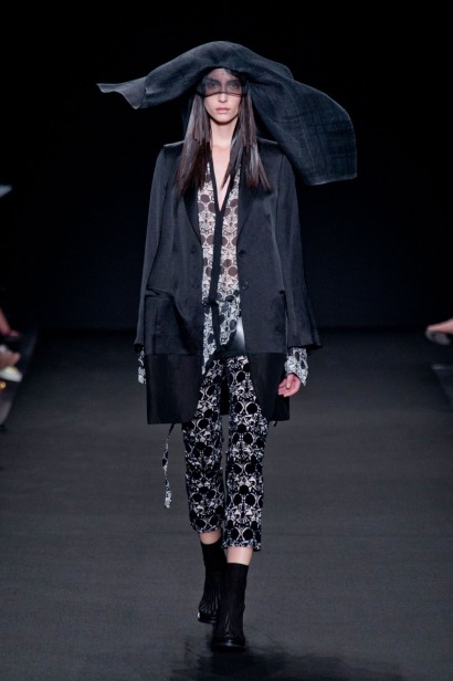 desfile-ann-demeulemeester-verao-2014-005