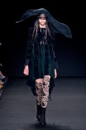 desfile-ann-demeulemeester-verao-2014-010