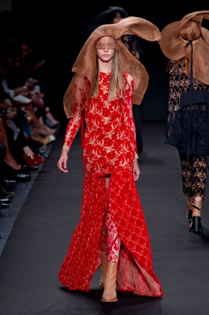 desfile-ann-demeulemeester-verao-2014-019