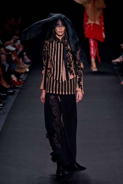 desfile-ann-demeulemeester-verao-2014-020
