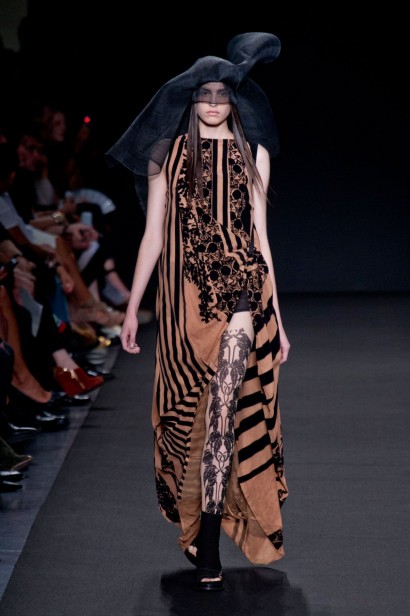 desfile-ann-demeulemeester-verao-2014-024