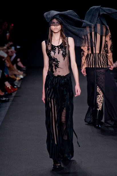 desfile-ann-demeulemeester-verao-2014-025
