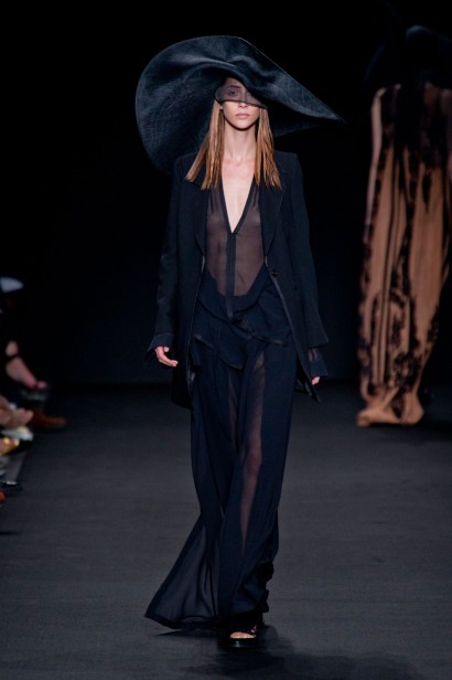desfile-ann-demeulemeester-verao-2014-027