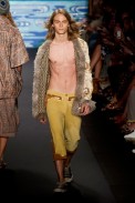 desfile-anna-sui-verao-2014-006
