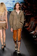 desfile-anna-sui-verao-2014-009
