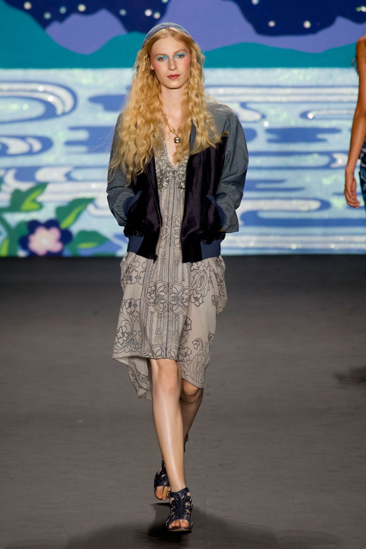 desfile-anna-sui-verao-2014-023