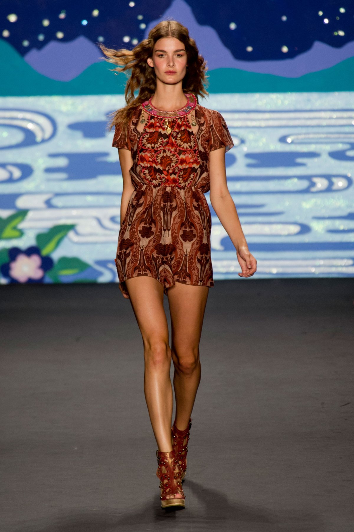 desfile-anna-sui-verao-2014-026