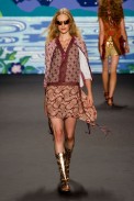 desfile-anna-sui-verao-2014-039