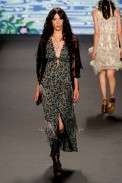 desfile-anna-sui-verao-2014-049